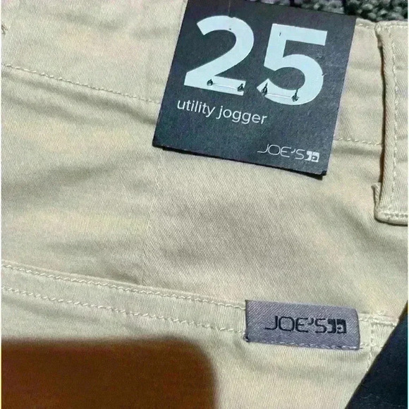Joe’s NWT utility Joggers size 25 new khaki - Picture 3 of 5